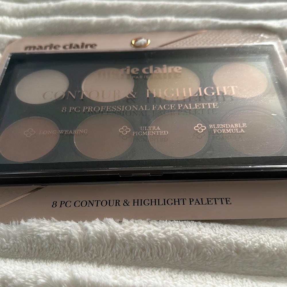 Marie Claire Paris 8 Piece Contour & Highlighter Palette. Long-Wearing.